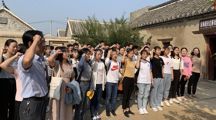 政马会六合彩
党委组织学生党员开展“牢记初心使命•发扬革命传统”主题党日活动